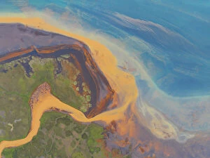 Landscape Jigsaw Puzzle Collection: Aerial view of icelandic river during a summer day, Southern Iceland