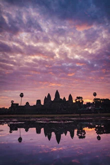 Archaeological Site Collection: Cambodia, Temples of Angkor (UNESCO site), Angkor Wat