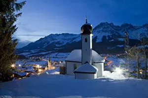 Posters Premium Framed Print Collection: Church & Ellmau ski resort, Ski Welt area, Wilder Kaiser mountains beyond, Tirol, Austria