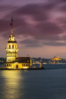 District Collection: Dusk view over Maidens Tower or Kiz Kulesi, Uskudar, Istanbul, Turkey