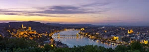 Hungary Metal Print Collection: Elevated view over Budapest & the River Danube illuminated at sunset, Budapest