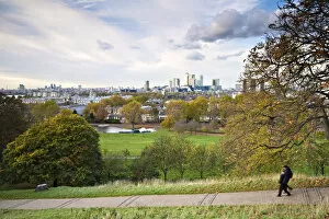 Greenwich Collection: England, London, Greenwhich, Royal Greenwich Park and Canary Wharf in Autumn