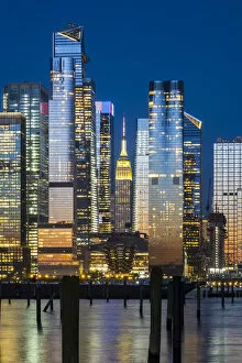 Related Images Fine Art Print Collection: Hudson Yards & Empire State Building from New Jersey, Manhattan, New York City, USA