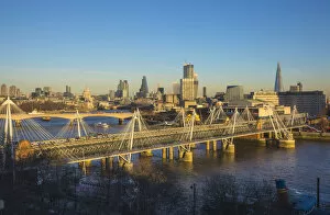 6 Feb 2017 Tote Bag Collection: Hungerford Bridge and Golden Jubilee Bridges, River Thames, London, England, UK