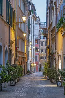 Streetscenes Collection: Italy, Lazio, Rome, Ponte, Via dei Coronari