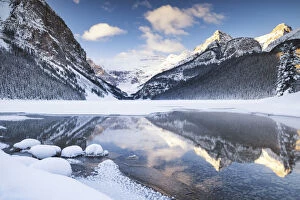 Canadian Rockies Jigsaw Puzzle Collection: Lake Louise in Winter, Banff National Park, Alberta, Canada