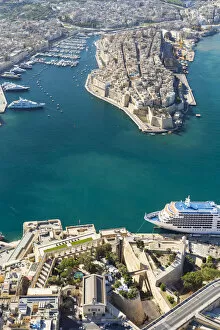 Malta Photo Mug Collection: Malta, South Eastern Region, Valletta. Aerial view of Valletta, Grand Harbour and Senglea