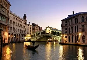 Venice Fine Art Print Collection: Rialto Bridge, Grand Canal, Venice, Italy