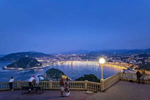 Scenic artwork Photographic Print Collection: San Sebastian (Donostia), view of the bay after sunset, from a high terrace