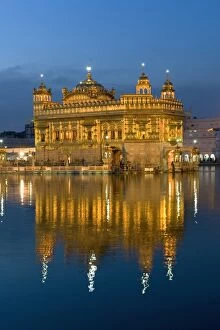 Golden Mouse Premium Framed Print Collection: Sikh Golden Temple of Amritsar, Punjab, India