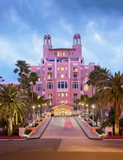 Hotels Collection: United States, Florida, St Pete Beach, Gulf Of Mexico, Don CeSar Hotel, Pink Palace