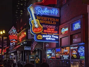 Scene Collection: USA, Deep South, Tennessee, Nashville, Music City, Broadway, Music scene