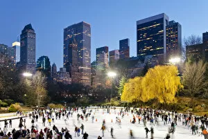 Central Park Canvas Print Collection: USA, New York City, Manhattan, Wollman Ice rink in Central Park
