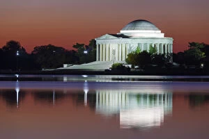 Washington, District of Columbia Collection: USA, Washington DC, Jefferson Memorial and reflection in the Tidal Basin, dawn