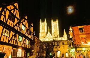 S041 Te Collection: Lincoln Cathedral at night in Lincoln UK