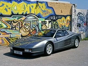 Street art graffiti Cushion Collection: Ferrari Testarossa