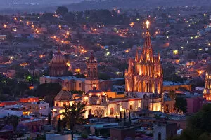 Gothic Architecture Framed Print Collection: Mexico, San Miguel de Allende. La Parroquia de San Miguel Arcangel Church dominates