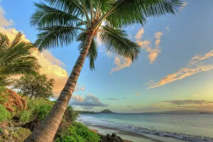 Westmorland Fine Art Print Collection: Sunset at beach near Wailea, Maui, Hawaii, USA