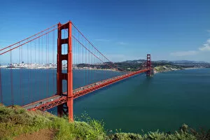Bridges Photo Mug Collection: USA, California, San Francisco - Golden Gate Bridge, San Francisco Bay