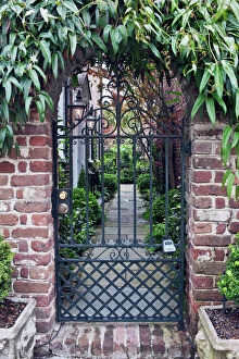 Related Images Canvas Print Collection: USA, SC, Charleston, Historic District, House Gate