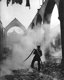 Parish Collection: Blitz in Plymouth -- St Andrews Parish Church, WW2