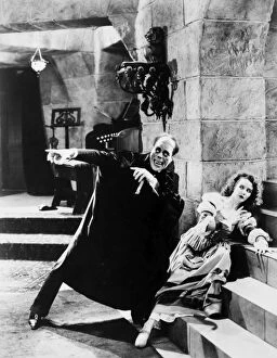 Movie Star Collection: PHANTOM OF THE OPERA, 1925. Lon Chaney and Mary Philbin in a scene from the film