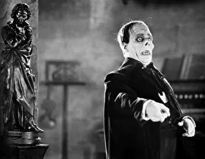 Silent Film Collection: PHANTOM OF THE OPERA, 1925. Lon Chaney in the title role