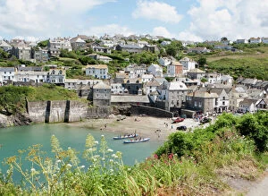 Scenic landscapes Framed Print Collection: Port Isaac or Port Wenn home of TVs Doc Martin