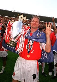 Related Images Canvas Print Collection: Bergkamp Trophy5 040515AFC