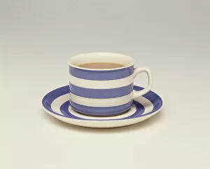 Food and Drink Canvas Print Collection: Cup and saucer filled with tea