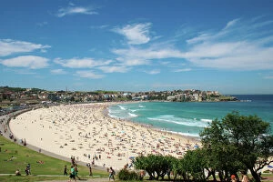 Pop art Photo Mug Collection: Beautiful Bondi Beach in Sydney, Australia