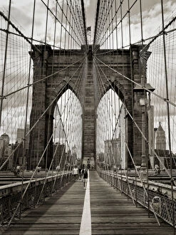 Modern art pieces Fine Art Print Collection: Brooklyn bridge