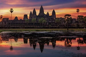 Cambodian Cambodian Canvas Print Collection: Sunrise with Angkor Wat, Siem Reap, Cambodia