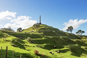 Landscape paintings Photographic Print Collection: One tree hill famous landmark, Auckland, New Zealand