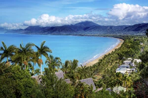 Nature-inspired paintings Jigsaw Puzzle Collection: View of Four Mile Beach, Port Douglas, Cairns, Far North Queensland, Australia