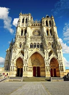 Somme Jigsaw Puzzle Collection: amiens cathedral, attraction, basilique cathedrale notre-dame d amiens, catholic