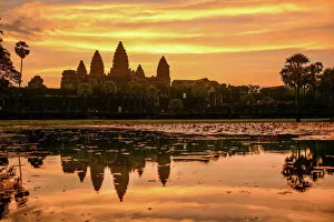 Religious Architecture Mouse Mat Collection: Angkor Wat