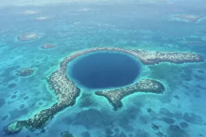 Related Images Jigsaw Puzzle Collection: Great Blue Hole, Belize