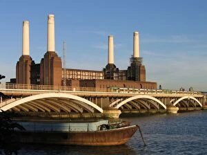 Battersea Collection: London Battersea Power Station