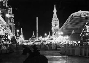 Related Images Canvas Print Collection: Luna Park lit up at night, Coney Island, Brooklyn, New York City, 1920s