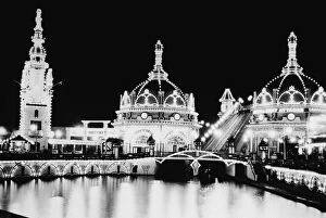 Related Images Canvas Print Collection: Luna Park At Night