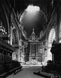 Hitting Collection: St Pauls Bomb Damage