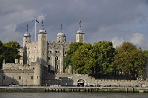 Tower Bridge Photographic Print Collection: Tower of London with ravens circling above