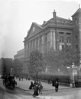 Mono Collection: London scenes. The Royal London Hospital in Whitechapel. Early 1900s