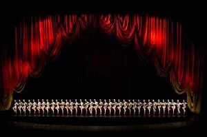 Related Images Collection: Us-Entertainment-Rockettes