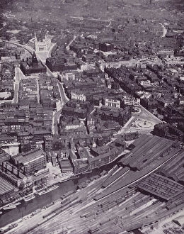 Australian School Collection: Aerial view of the centre of Leeds (b/w photo)
