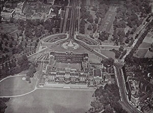 London Eye Collection: Buckingham Palace: Aerial View (b/w photo)