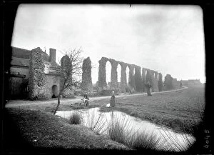 Roman Empire ruins Photo Mug Collection: France, Centre, Indre-et-Loire (37), Cinq-Mars-la-Pile (5 March the pile)