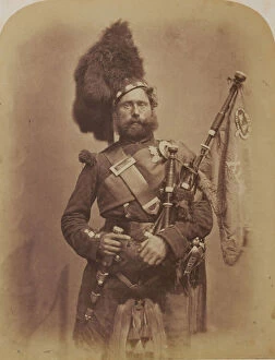 Portraits Cushion Collection: Piper David Muir, 42nd Highlanders (Black Watch) (b / w photo)
