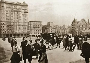 Upper East Side Collection: In front of the Plaza Hotel, New York City, 1896 (litho)